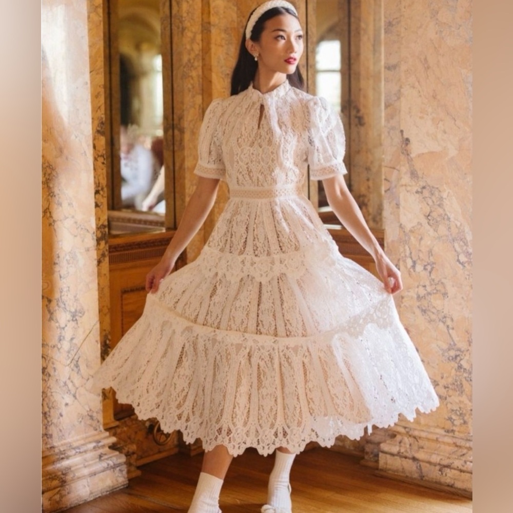 NWT Ivy City Co Ainsley Dress in White Lace